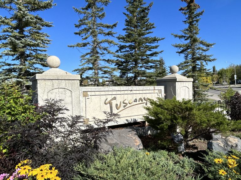 Tuscany Calgary Neighbourhood Guide
