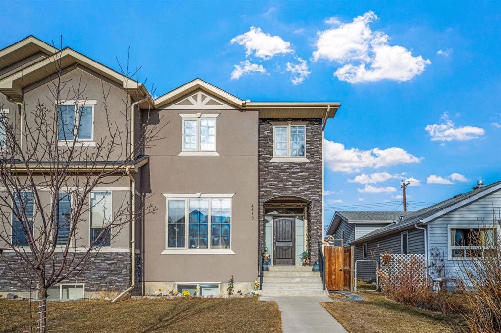 Duplex in Montgomery Calgary