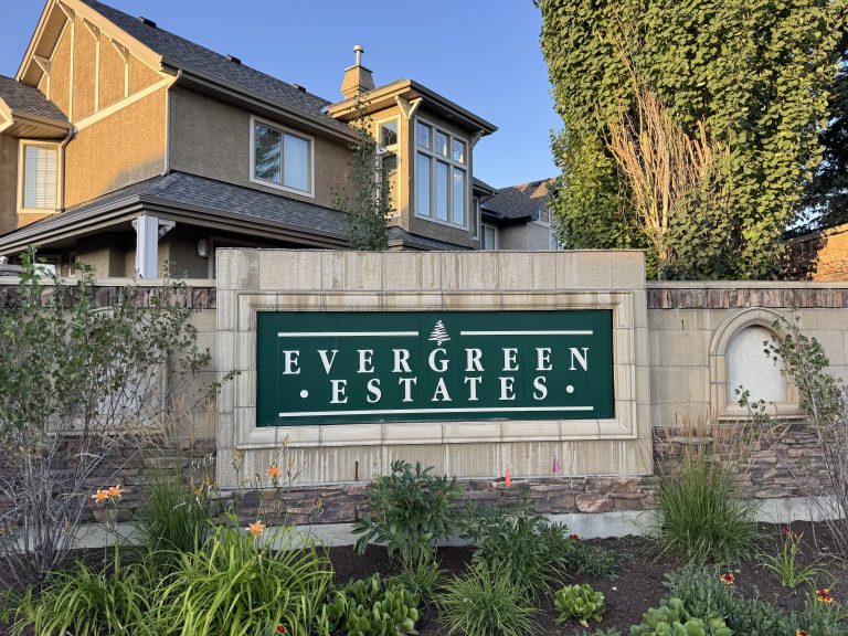 Evergreen Calgary neighbourhood guide covering homes, prices, schools, parks, and what it’s like living in one of southwest Calgary’s most established communities