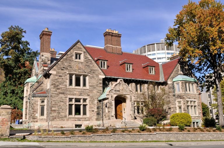 Where Calgary’s Billionaires and CEOs Actually Live: The 12 Most Elite Neighbourhoods Explained