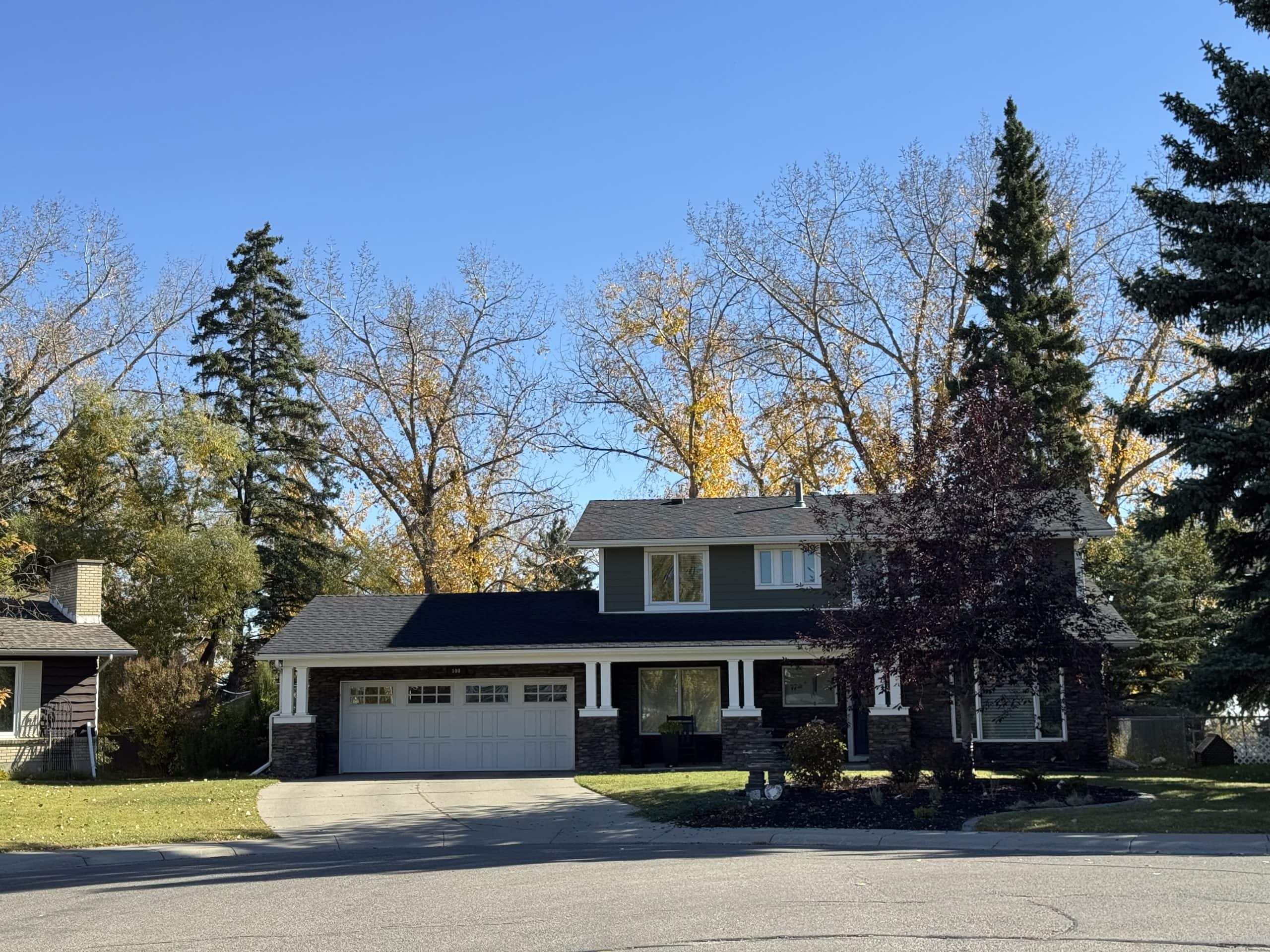 South Calgary neighbourhood guide featuring top communities, housing styles, schools, amenities, and real estate insights to help you compare areas and find the right fit