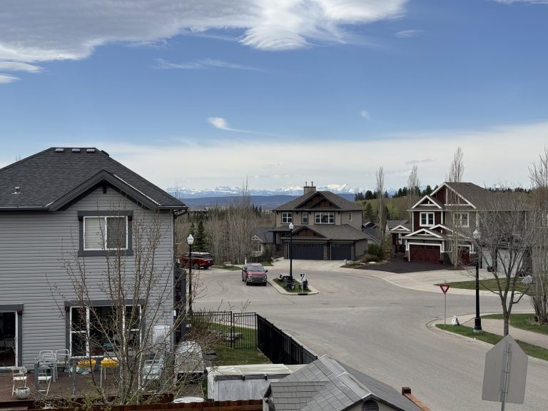 Why are some Calgary homes selling quickly while others sit on the market? Learn what buyers want in Calgary’s changing 2026 real estate market.