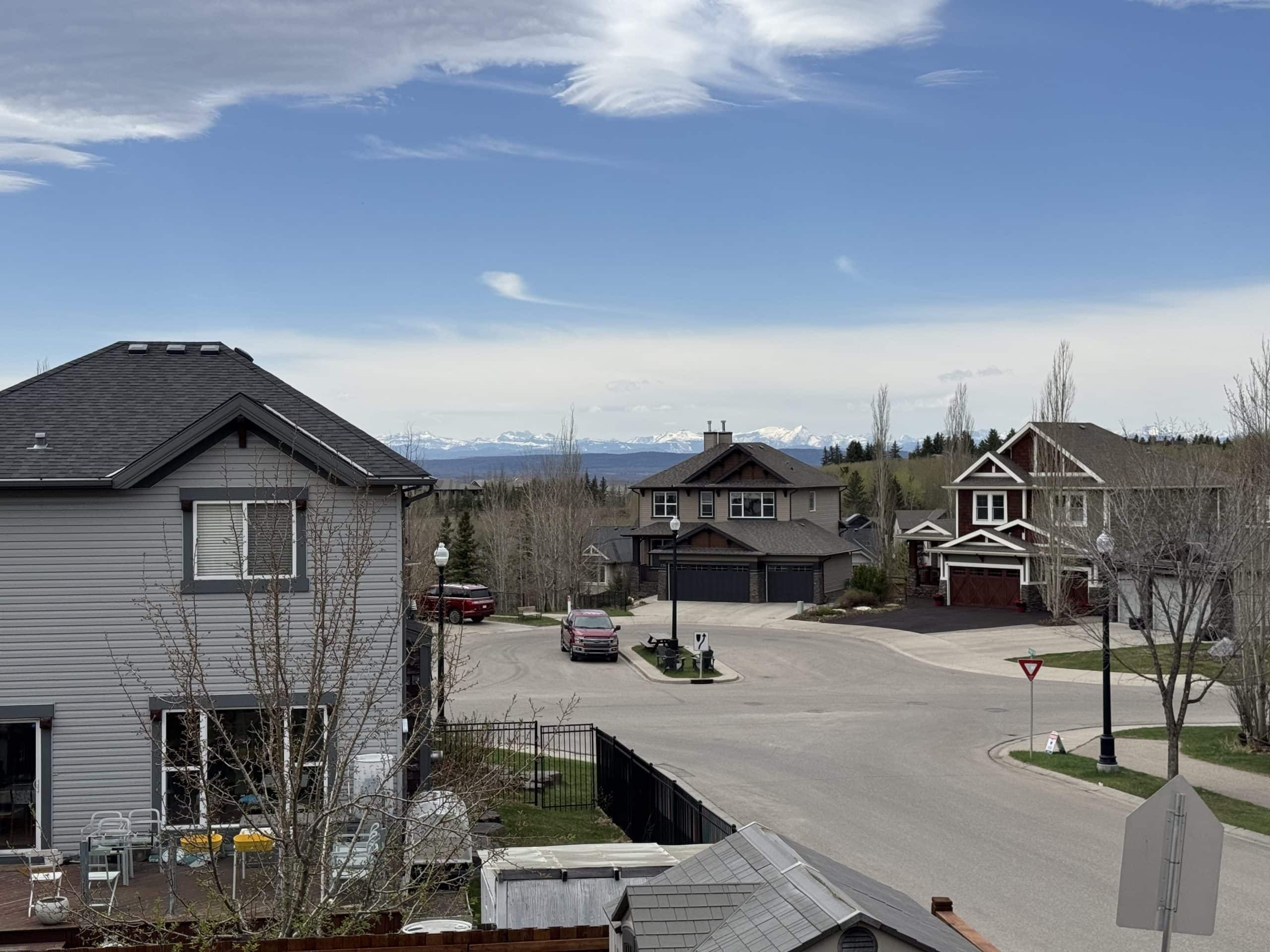 Why are some Calgary homes selling quickly while others sit on the market? Learn what buyers want in Calgary’s changing 2026 real estate market.